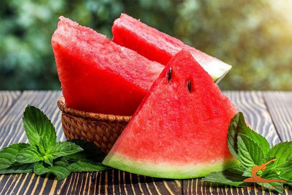 Dưa hấu kỵ với thịt dê